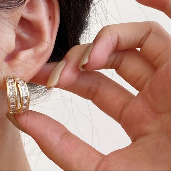 💛C-shaped Zircon Earrings - Picture 5 of 6